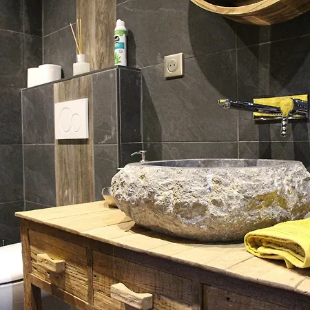Et Tables D'hotes Le Choton A Nono - Col Du Joly Beaufortain Bed & Breakfast